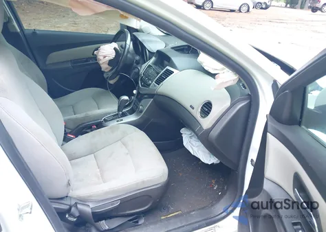 2013 Chevrolet Cruze 1Lt Auto from USA, damaged, VIN 1G1PC5SB2D7309704